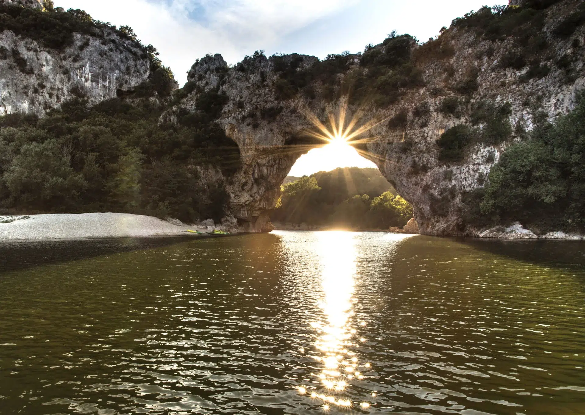 camping en pleine nature en auvergne